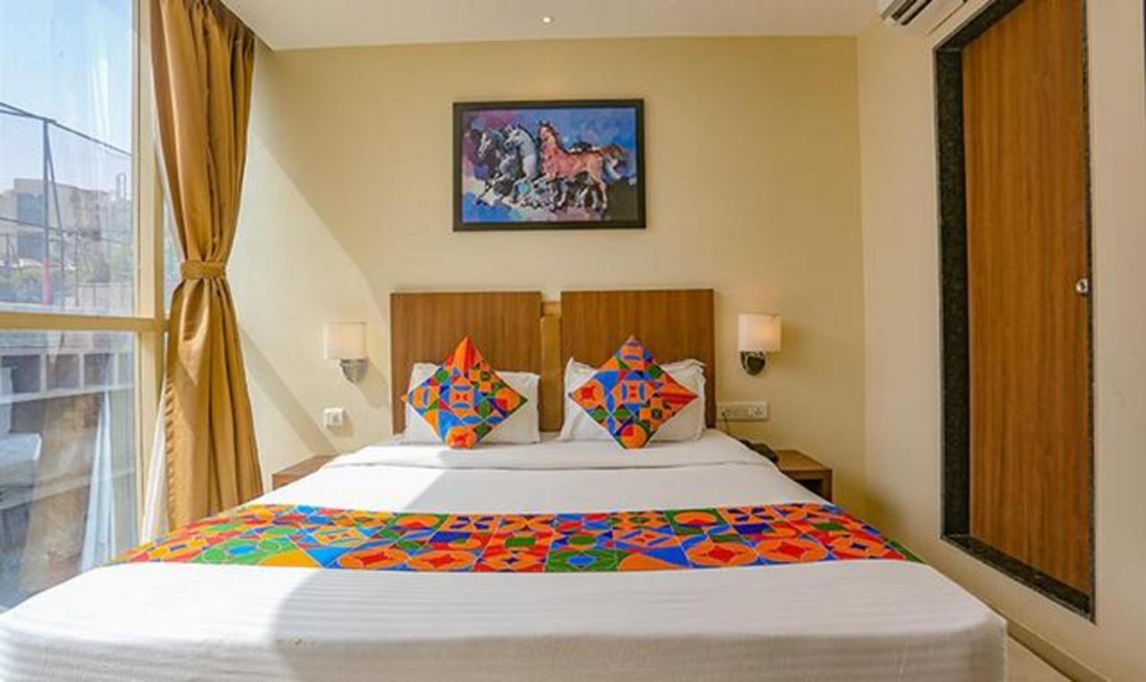 Fabhotel Royal International - Nr Mumbai International Airport Buitenkant foto