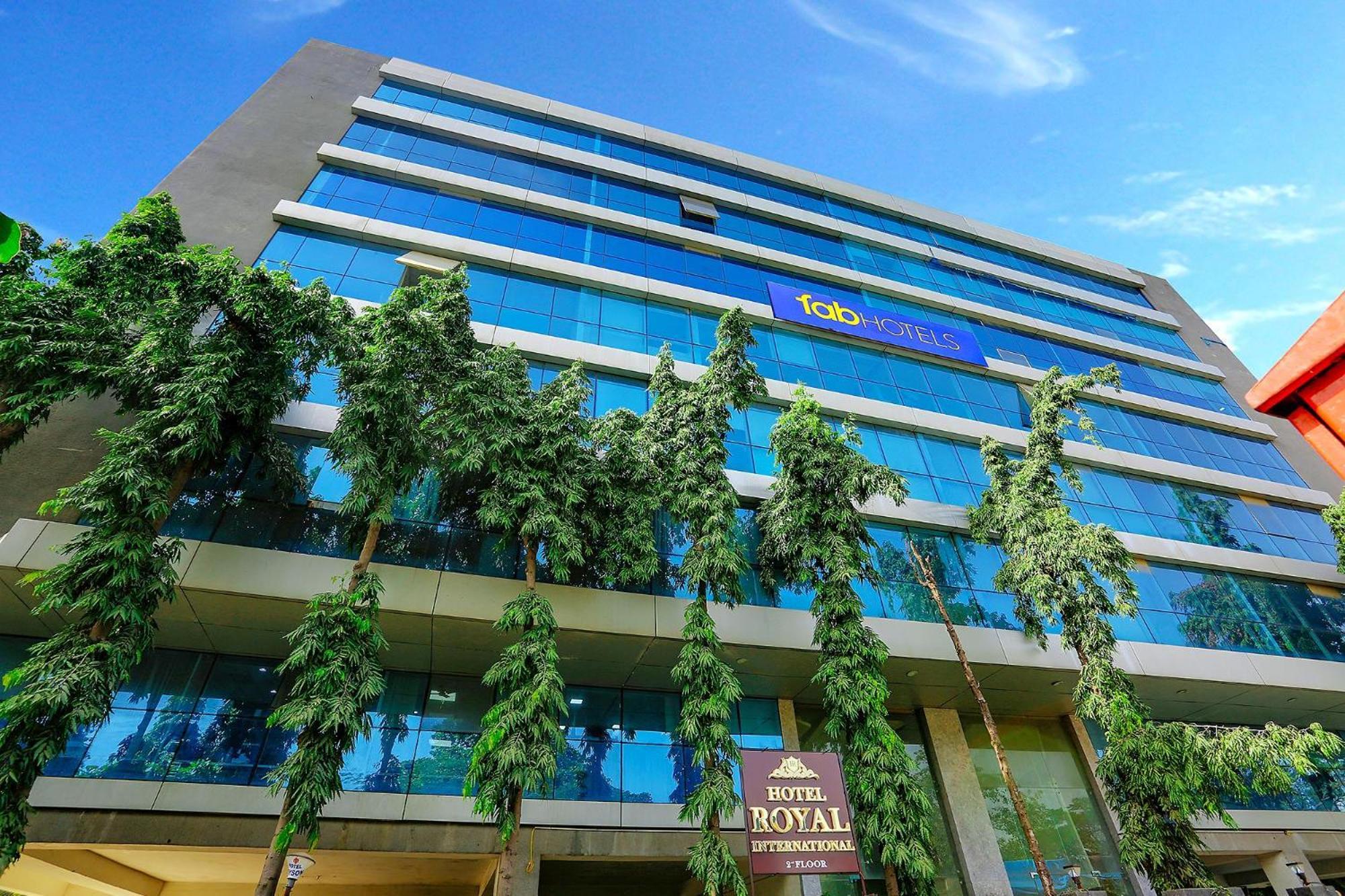 Fabhotel Royal International - Nr Mumbai International Airport Buitenkant foto